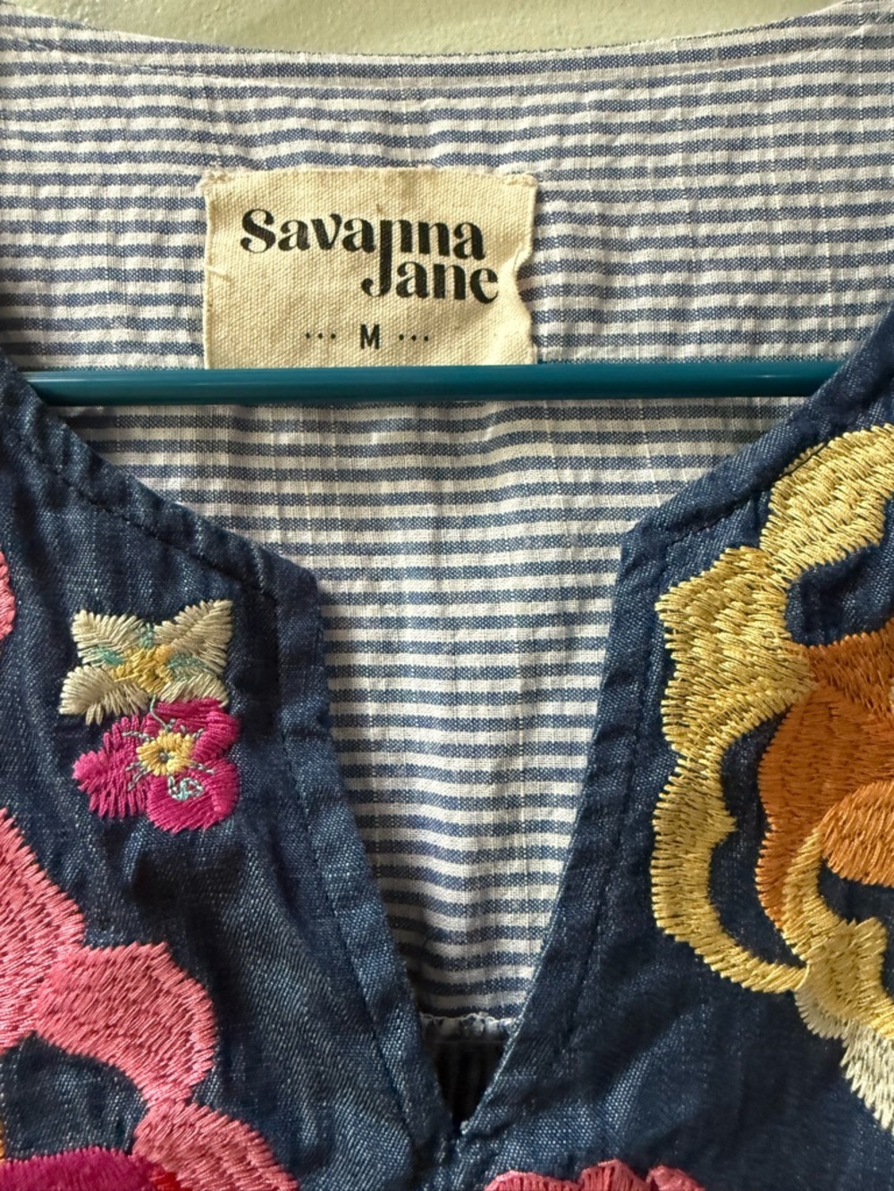 Savanna Jane Blue Seersucker Embroidered Floral Top Boho Peasant Blouse Medium - Picture 3 of 5